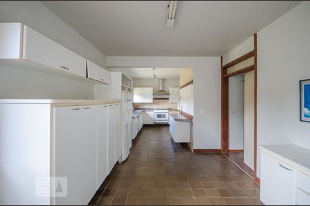 Casa para alugar com 440m², 4 quartos e 3 vagasCozinha