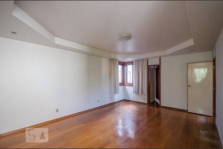 Casa para alugar com 440m², 4 quartos e 3 vagasSuíte 1