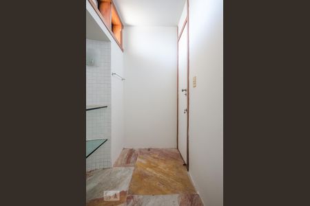 Casa para alugar com 440m², 4 quartos e 3 vagasLavabo