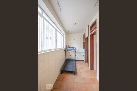 Casa para alugar com 440m², 4 quartos e 3 vagasÁrea de Serviço