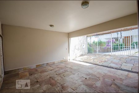 Casa para alugar com 440m², 4 quartos e 3 vagasGaragem