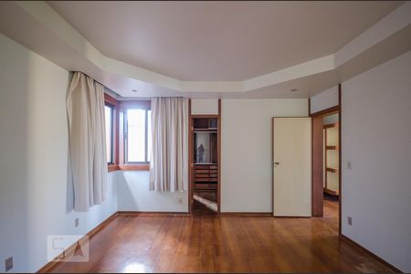 Casa para alugar com 440m², 4 quartos e 3 vagasSuíte 1