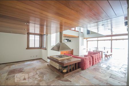 Casa para alugar com 440m², 4 quartos e 3 vagasSala de Estar