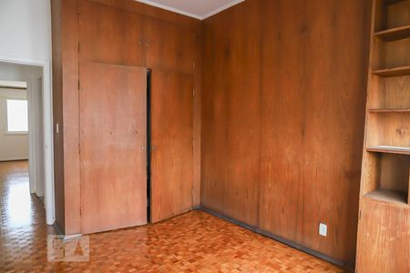 Apartamento à venda com 156m², 4 quartos e 1 vagaQuarto 2