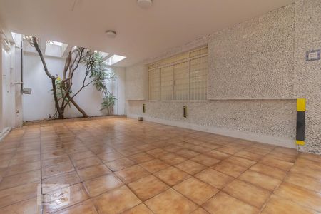 Garagem de casa à venda com 3 quartos, 120m² em Bosque da Saúde, São Paulo