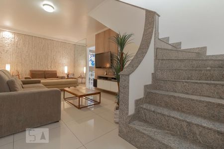 Sala de casa à venda com 3 quartos, 120m² em Bosque da Saúde, São Paulo
