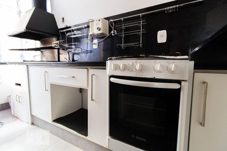 Cozinha de apartamento para alugar com 1 quarto, 43m² em Azenha, Porto Alegre