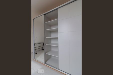 Apartamento à venda com 75m², 2 quartos e 1 vagaDormitório 