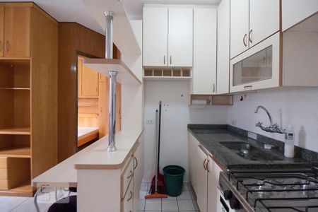 Cozinha de apartamento à venda com 1 quarto, 55m² em Vila Buarque, São Paulo