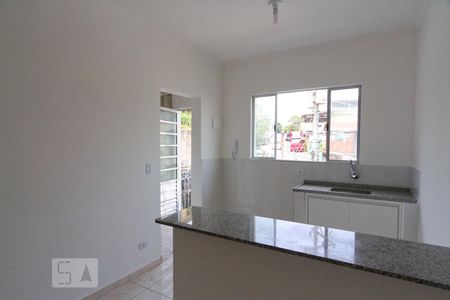 Sala/Cozinha de casa para alugar com 2 quartos, 85m² em Parque Itaberaba, São Paulo