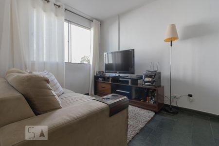 Sala de apartamento para alugar com 2 quartos, 60m² em Jardim Celeste, São Paulo