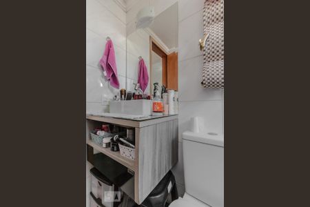 Banheiro de apartamento para alugar com 2 quartos, 60m² em Jardim Celeste, São Paulo