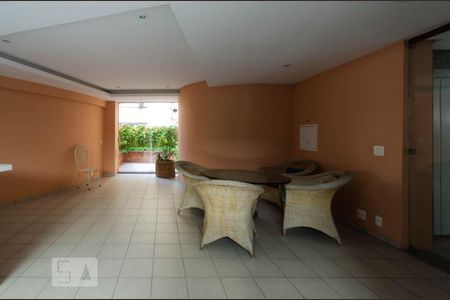 Apartamento à venda com 154m², 2 quartos e 2 vagasSalão de festa