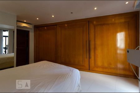 Apartamento à venda com 154m², 2 quartos e 2 vagasSuite 1