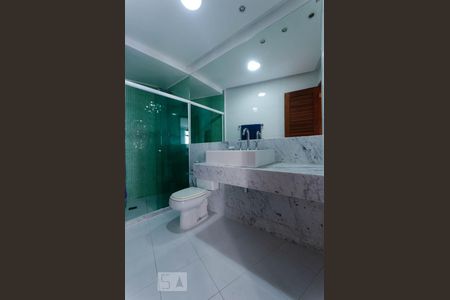 Apartamento à venda com 154m², 2 quartos e 2 vagasBanheiro da suite 1