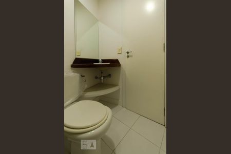 Apartamento à venda com 154m², 2 quartos e 2 vagasBanheiro social
