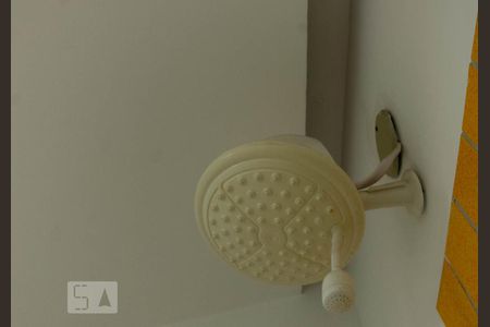 Apartamento à venda com 154m², 2 quartos e 2 vagasChuveiro do banheiro social