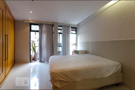 Apartamento à venda com 154m², 2 quartos e 2 vagasSuite 1