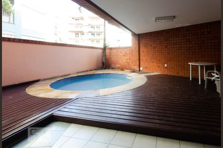 Apartamento à venda com 154m², 2 quartos e 2 vagasPiscina 