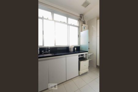 Cozinha americana de apartamento à venda com 2 quartos, 154m² em Lagoa, Rio de Janeiro