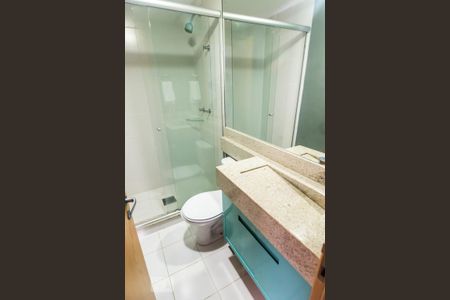 Banheiro de apartamento para alugar com 3 quartos, 68m² em Jardim Carvalho, Porto Alegre