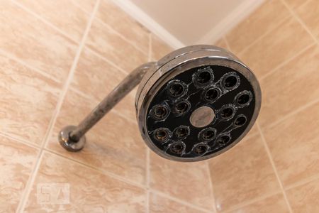 Casa de condomínio à venda com 281m², 4 quartos e 4 vagas Casa de condomínio à venda com 281m², 4 quartos e 4 vagasDetalhe do Banheiro da Suíte 2