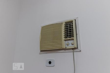 Casa de condomínio à venda com 281m², 4 quartos e 4 vagas Casa de condomínio à venda com 281m², 4 quartos e 4 vagasDetalhe da Suíte 2