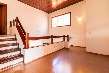 Casa de condomínio à venda com 281m², 4 quartos e 4 vagas Casa de condomínio à venda com 281m², 4 quartos e 4 vagasSala Superior