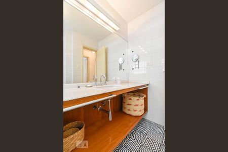 Apartamento para alugar com 99m², 2 quartos e sem vaga Apartamento para alugar com 99m², 2 quartos e sem vagaBanheiro Social