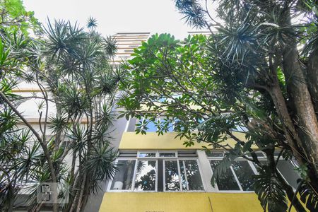 Apartamento para alugar com 99m², 2 quartos e sem vaga Apartamento para alugar com 99m², 2 quartos e sem vagaFachada