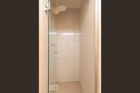 Banheiro social de apartamento para alugar com 2 quartos, 85m² em Vila Clementino, São Paulo