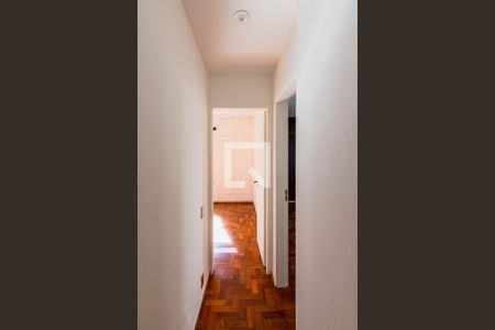 Corredor de apartamento à venda com 2 quartos, 70m² em Cruzeiro, Belo Horizonte