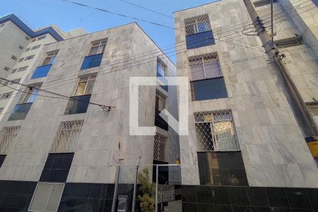 Apartamento à venda com 70m², 2 quartos e 1 vagaFachada