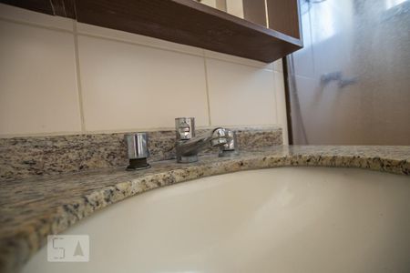 Banheiro de apartamento para alugar com 3 quartos, 65m² em Cidade Vargas, São Paulo