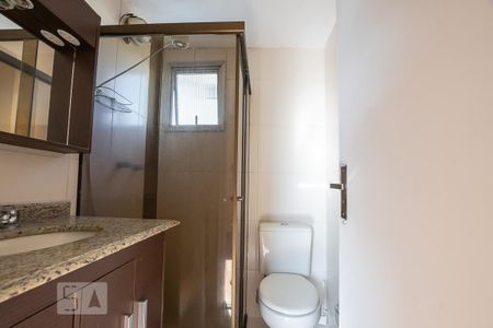 Banheiro de apartamento para alugar com 3 quartos, 65m² em Cidade Vargas, São Paulo