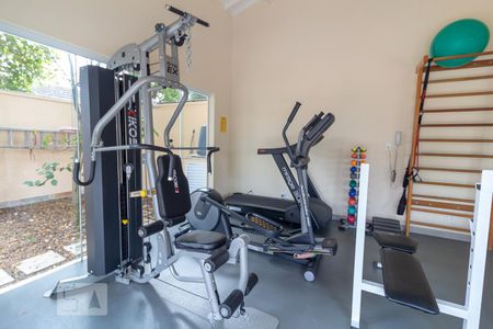 Casa de condomínio para alugar com 260m², 4 quartos e 4 vagasAcademia