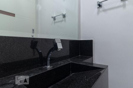 Lavabo de casa de condomínio para alugar com 4 quartos, 260m² em Chácara Monte Alegre, São Paulo