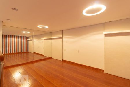 Casa de condomínio para alugar com 260m², 4 quartos e 4 vagasSuíte 1