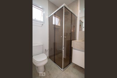 Casa de condomínio para alugar com 260m², 4 quartos e 4 vagasBanheiro Suíte 1