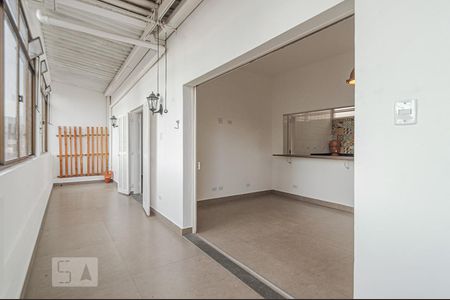 Apartamento à venda com 72m², 1 quarto e 1 vaga Apartamento à venda com 72m², 1 quarto e 1 vagaVaranda