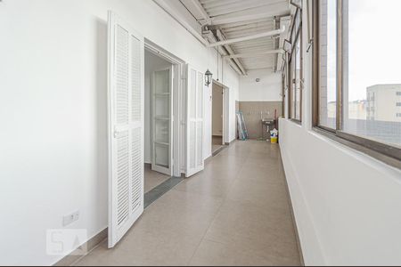 Apartamento à venda com 72m², 1 quarto e 1 vaga Apartamento à venda com 72m², 1 quarto e 1 vagaVaranda