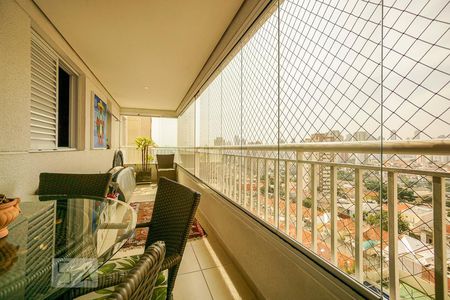 Apartamento à venda com 97m², 3 quartos e 2 vagasVaranda