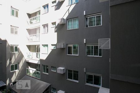 Apartamento à venda com 75m², 2 quartos e 1 vaga Apartamento à venda com 75m², 2 quartos e 1 vagaVista sala