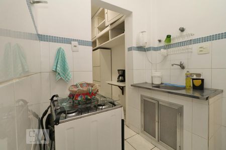 Cozinha. de apartamento para alugar com 1 quarto, 32m² em Copacabana, Rio de Janeiro