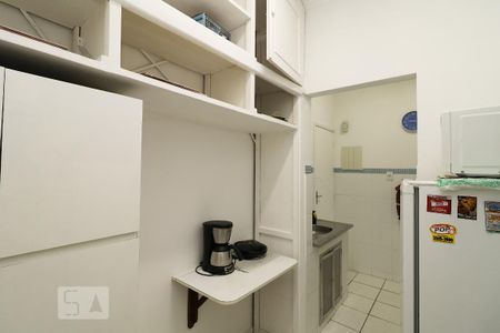 Cozinha. de apartamento para alugar com 1 quarto, 32m² em Copacabana, Rio de Janeiro