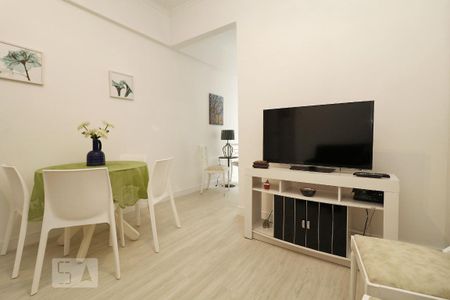 Sala. de apartamento para alugar com 1 quarto, 32m² em Copacabana, Rio de Janeiro