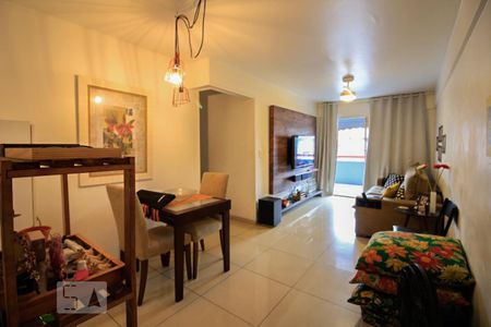 Sala de apartamento à venda com 3 quartos, 80m² em Vila da Penha, Rio de Janeiro