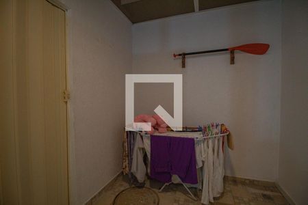 Casa à venda com 240m², 3 quartos e 3 vagasÁrea de Serviço