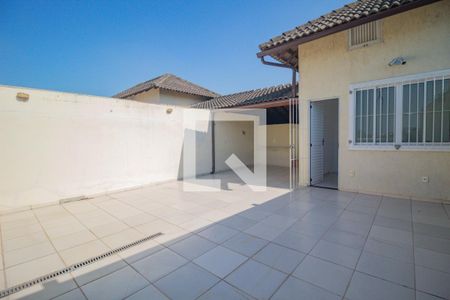 Casa à venda com 240m², 3 quartos e 3 vagasTerraço
