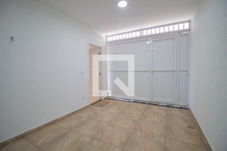 Casa à venda com 240m², 3 quartos e 3 vagasGaragem